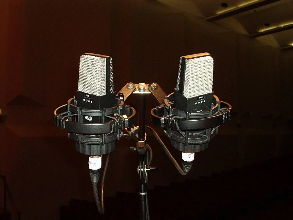 Comparing Stereo Recording Techniques: XY vs. ORTF