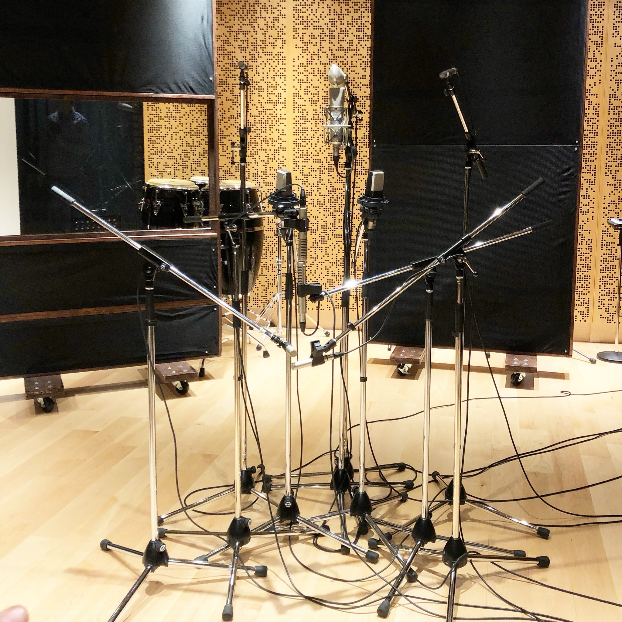 The Best Way to Mic Acoustic Guitar for Recording Shout4Music